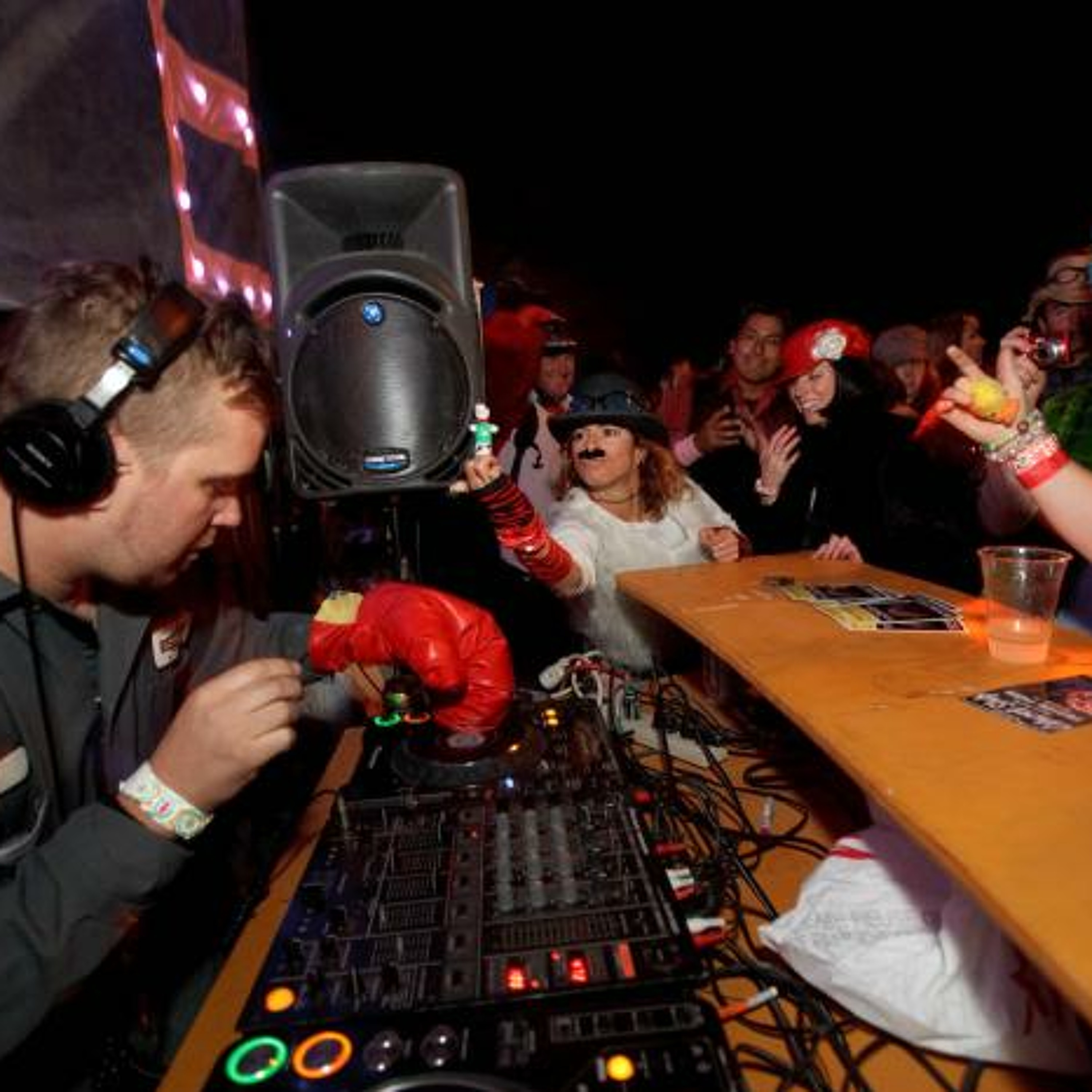 DJ Mancub\'s Mixography
