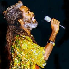 Max Romeo - I Chase The Devil (Mixter Pan cumbia edit) FREE DL