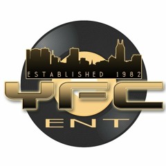 F.L.Y Feat Da Band Geeks Out Your Leauge