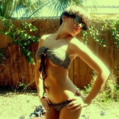 she probably rides chillwaves