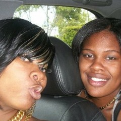 Groovy  Chicks  tak ova