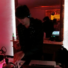 Digital Natives Dan Twisted ankle mix