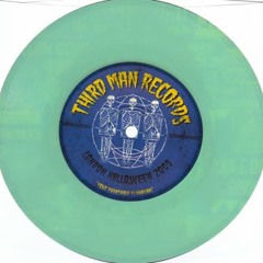 [www.myindiesite.com]The Dead Weather - I Feel Strange (Hidden Track Triple Decker)