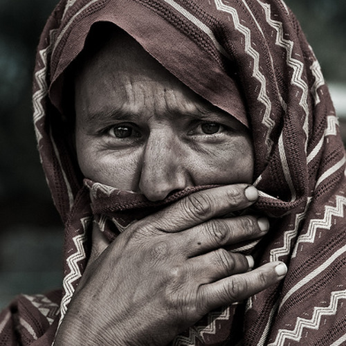 كتبوا علي الضعف وقلة الحيله