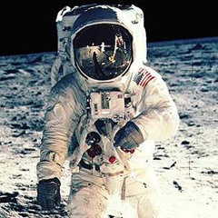 Eddie Cumana - Lunar Landing - 101010