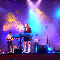 A Fine Frenzy - Happier (Live @ the Blue Balls Festival, Lucerne, 2009)