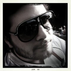 Fly me to the Buzzin' Moon