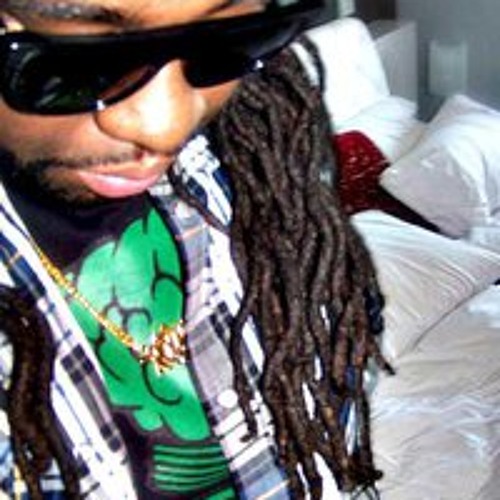 Leonardo.Chop Holla at the next chick (Prod. The Geek Squad)