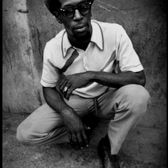SAFARi SOUND PRESENTS A TRiBUTE TO GREGORY iSAACS, THE COOLEST RULER OF ALL RULERS