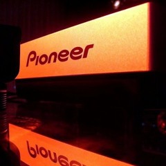 Younes B Feat. Oum - Shine Radio Edit