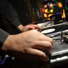 Mister Ries - Booty Bounce (Rev Wright drag mix)