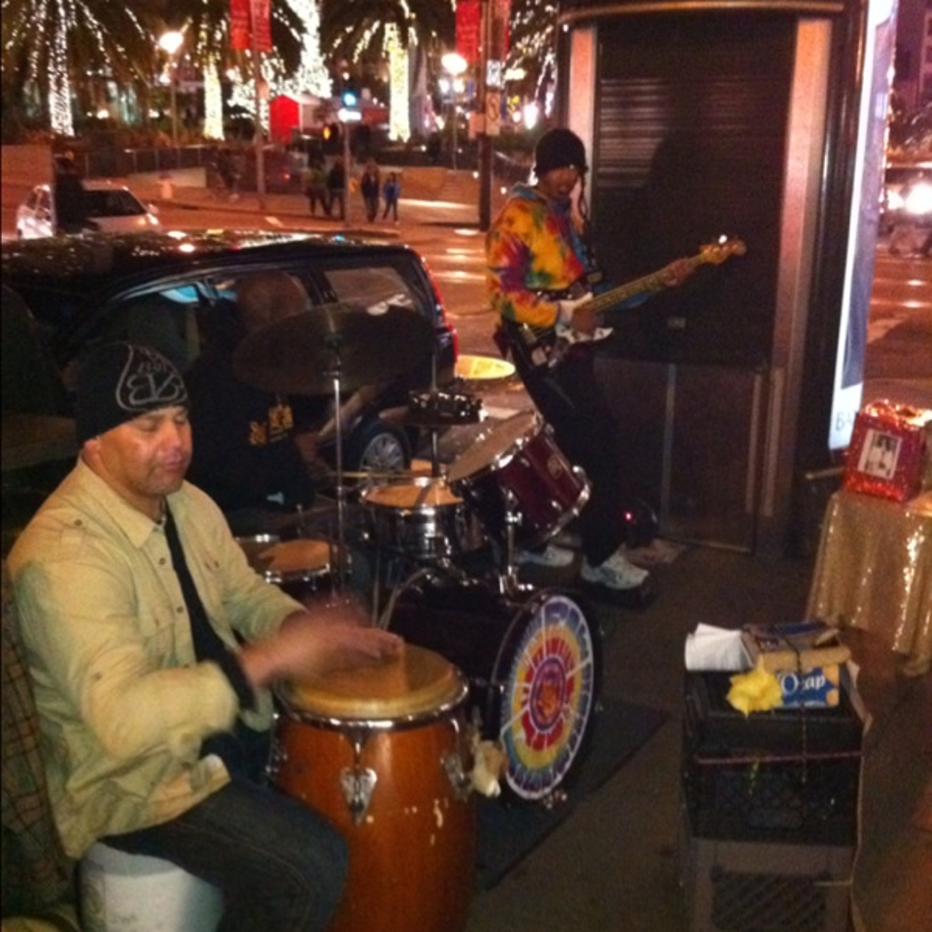 Bass bass at Victoria's Secret on Wednesday evening episode artwork
