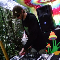 Full-on bangin' PsyTrance mix by Player One (Dooflex Records/Cairns)~3am~TilTheDawn~96.1FM~281110