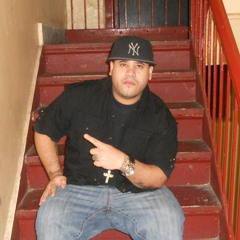 718 ON BLACK AND YELLOW By TRAV HUNNET C2M