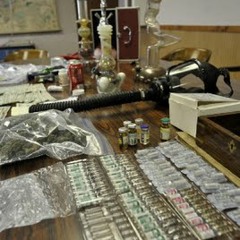 like us Ft. Hyphy h ,Mr. Walker