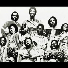Rio En Medio - Let's Groove (Earth Wind & Fire Cover)
