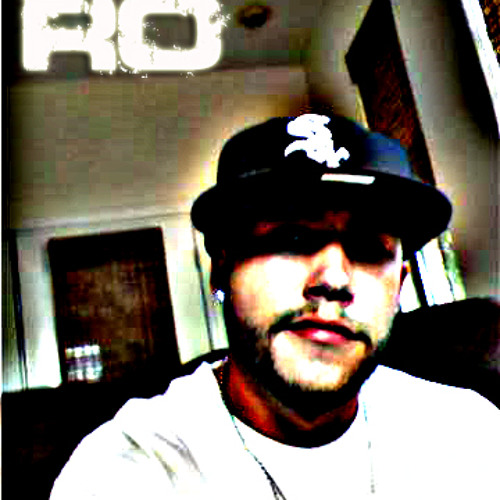 Paper Chasin-RO feat Lil Whyte
