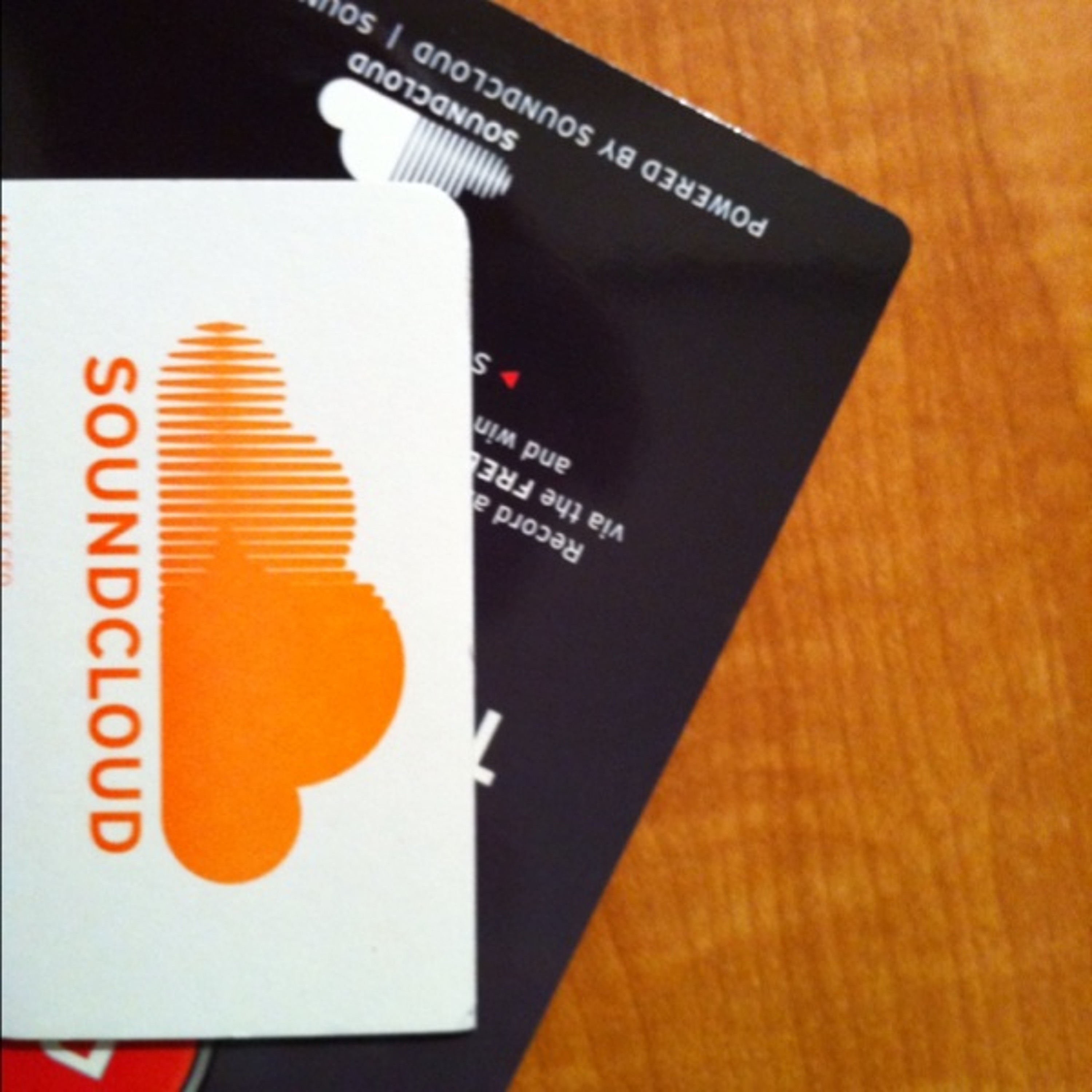 @the_jules how to say Soundcloud in Swedish at Anaheim on Saturday afternoon episode artwork