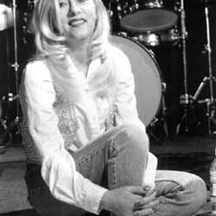 Kathi McDonald - Heartbreak Hotel