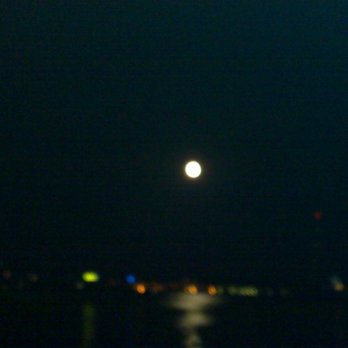 Tulse Hill Moon by pwnr