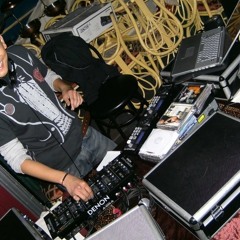 Track 18. Notorious B.I.G. (feat. Frank Sinatra) - New York (juicy)