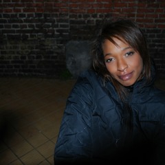 Lisa Bennett - Resolution produced by Knorsq