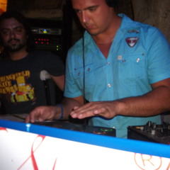 DJ MICK WILLOW SCOUSE HOUSE CLASSICS!!!!FEEDBACK APPRECIATED
