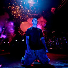 Drake vs T.H.E - It's Far from Over (T.H.E Club Mix)