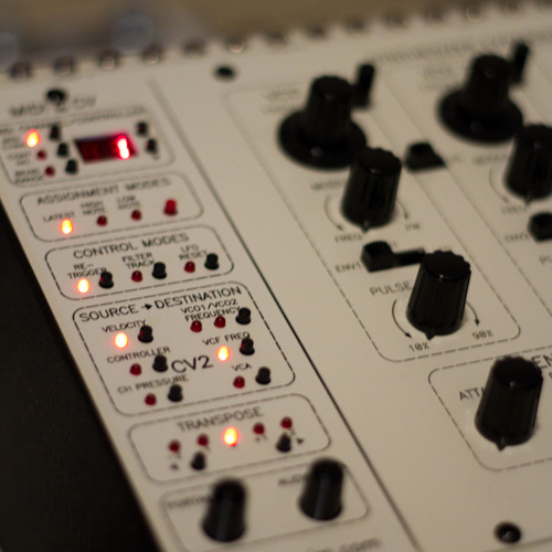 evolutionary theory - Oberheim SEM Pro - Onenotesuponatime - ( hardware demo )