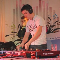 DJ Upgrade : fighting fire mix.