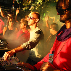 Richie Hawtin - Space Of Sound Radio Loca FM 2009-12-27