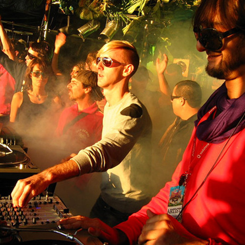 Richie Hawtin - Space Of Sound Radio Loca FM 2009-12-27