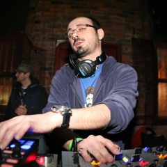 Chuck Flask PE20 Detroit Feb. 19th 2011