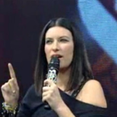 Strani amori- DUE Laura Pausini & Tiziano (live)