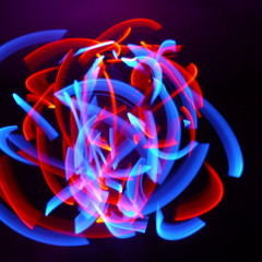 Magnolia"its all vain"(steve augello rmx) w/ Deadmou5 "Reduction"