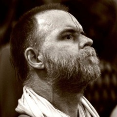 09.10.17 Mukunda Dattas Kutir Kirtan 1