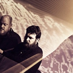 Nice and violent electro