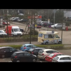 The Creepy Icecream Van at VakantieVeilingen HQ