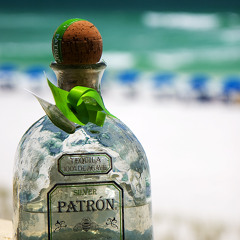 From poolside to late night, miami-style!