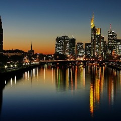 Deadmau5 vs. Pryda - Contact MJ In Frankfurt (G.E. Bootleg)