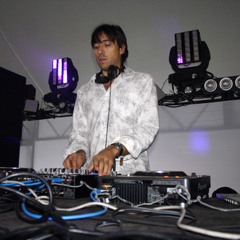 Desyn Masiello - Live @ Air, Amsterdam 04-06-2010