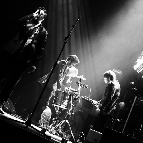 Elbow - Open arms (live in Cambridge, England)