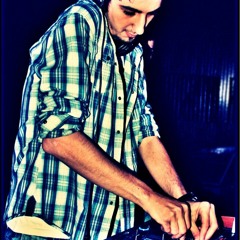 Deejay ÖnAy ft. İsmail Yk - One MiNute ( ÖNAy Mix ''2011'' )