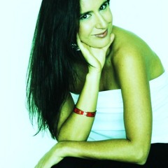 11 LA VECINA (Remix)