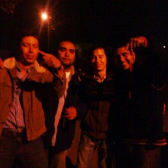 Punto norte - empuñando un mikroRe1