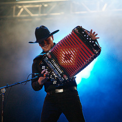 Nortec Collective Presents: Bostich+Fussible - Radio Borderland The Clap V2011