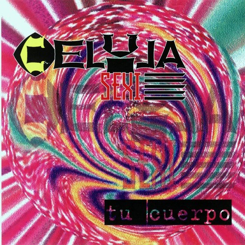 CELULA SEXY-TOMANDO UNA CERVEZA