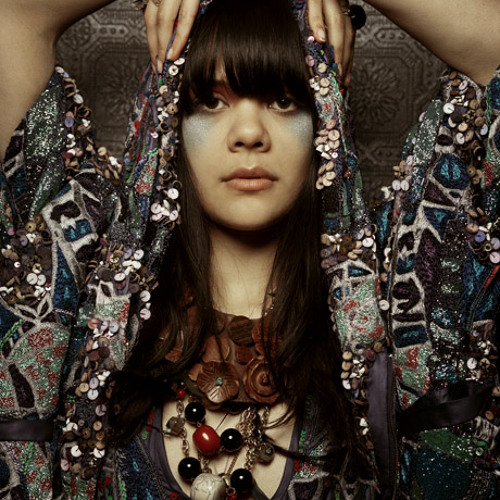 Bat For Lashes - Circle Song