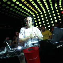 Mark Farina Check in @Garage Cuiaba 07 may 2011