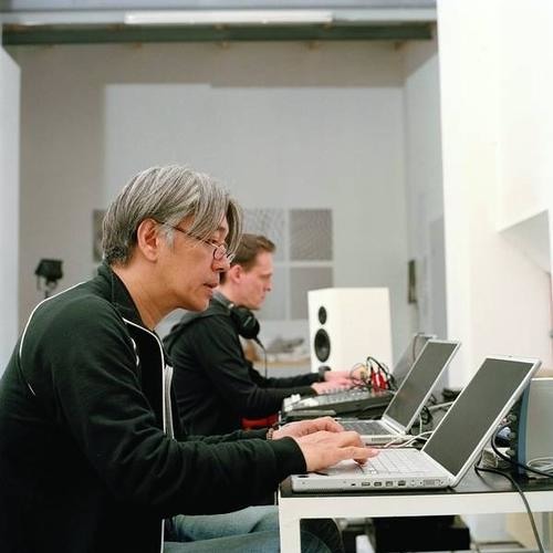 Alva Noto + Ryuichi Sakamoto - Pionier IOO